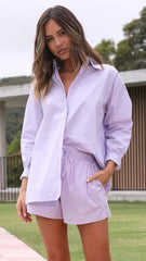 Lila Oversize-Hemd mit Button-Down-Kragen