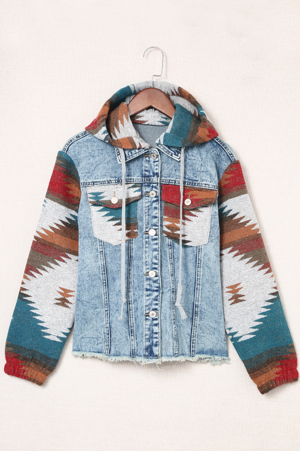 Jeansjacke mit Kapuze und Taschen