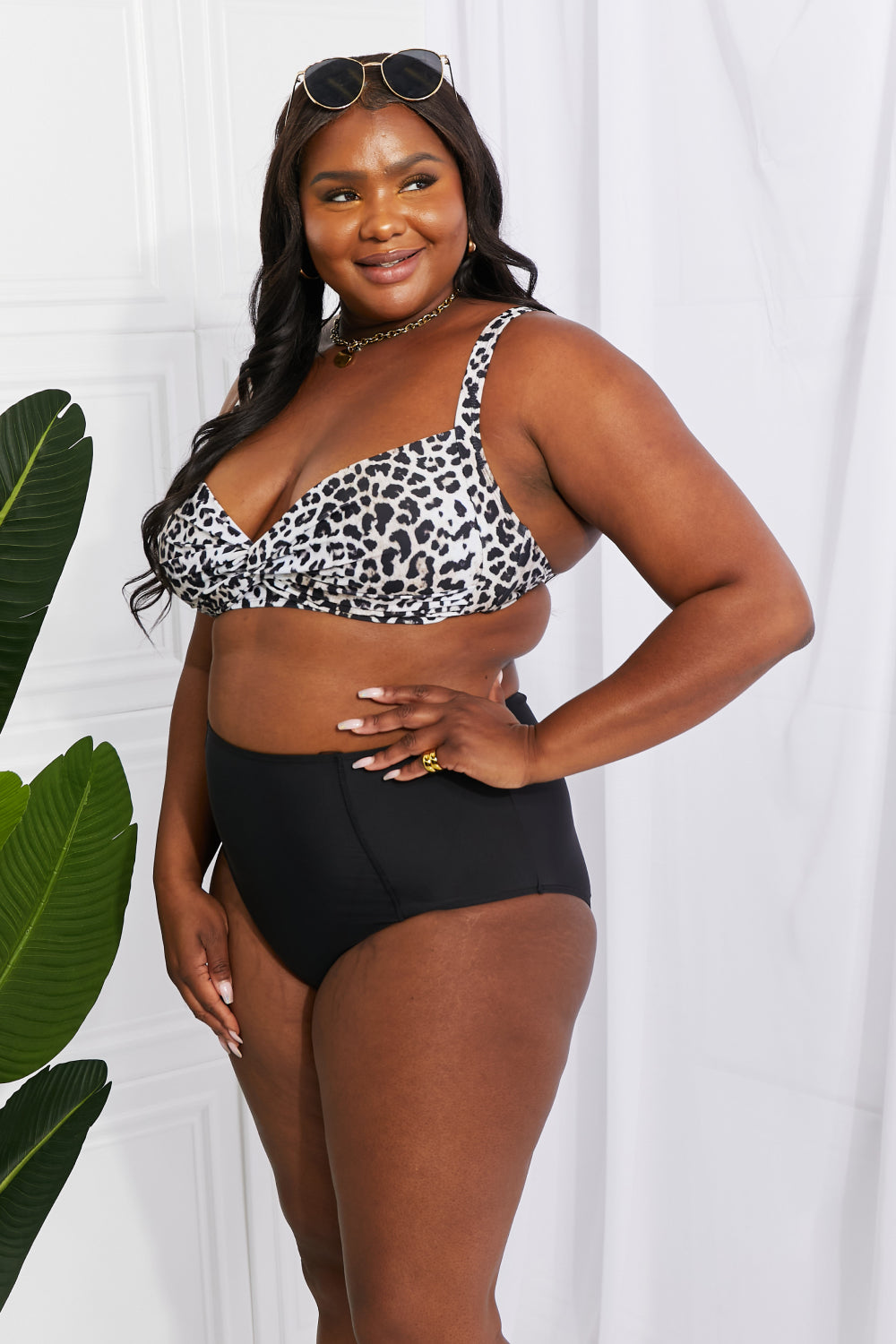 Marina West Swim – Take A Dip Twist – Hochgeschnittener Bikini mit Leopardenmuster