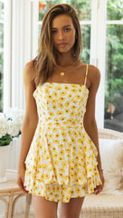 Gelber Strampler mit Sonnenblumen-Camisole