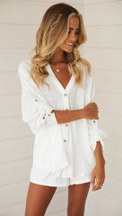 Weißes Button-Down-Hemd mit Roll-Tab