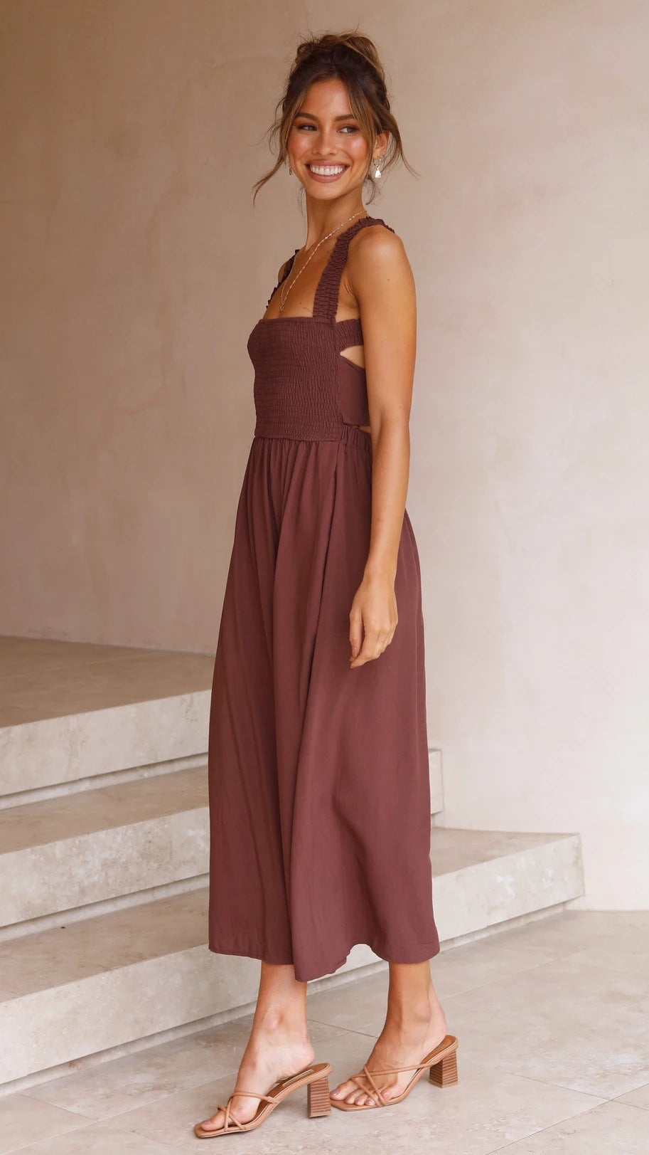 Brown Minimal Sleeveless Midi Dress