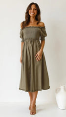 Olivgrünes gesmoktes Midikleid