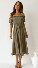 Olivgrünes gesmoktes Midikleid