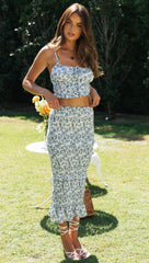 Blaues Set aus gesmoktem Crop-Top und Rock mit Blumenmuster