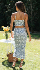 Blaues Set aus gesmoktem Crop-Top und Rock mit Blumenmuster