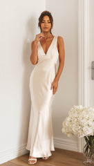 Farrah Maxi Dress (Oyster)