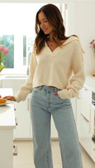 Beiger Rippstrickpullover mit Fledermausärmeln