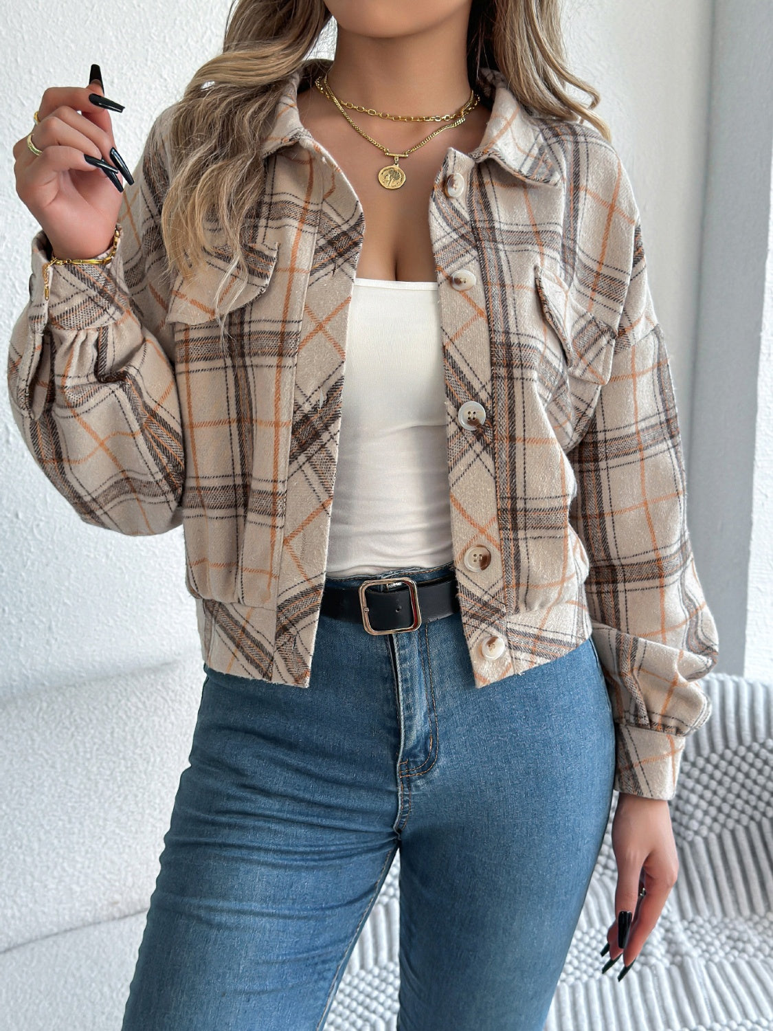 Karierte, langärmlige Jacke mit Knöpfen
