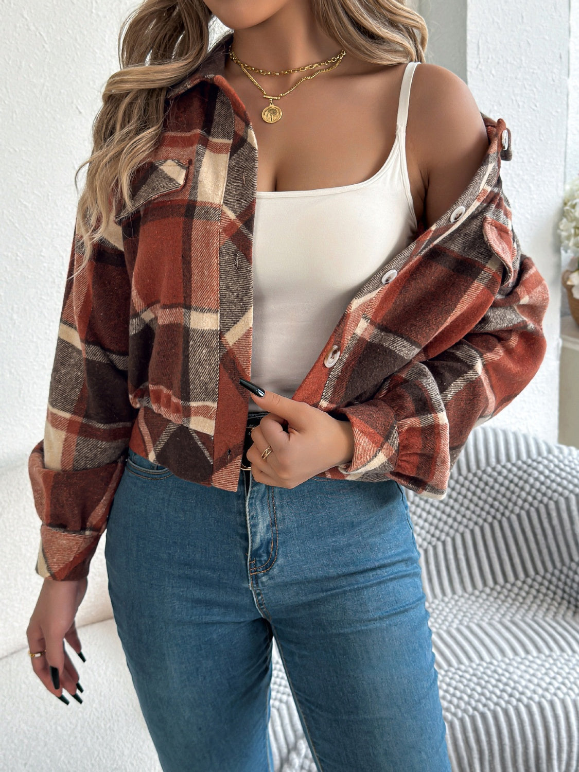 Karierte, langärmlige Jacke mit Knöpfen
