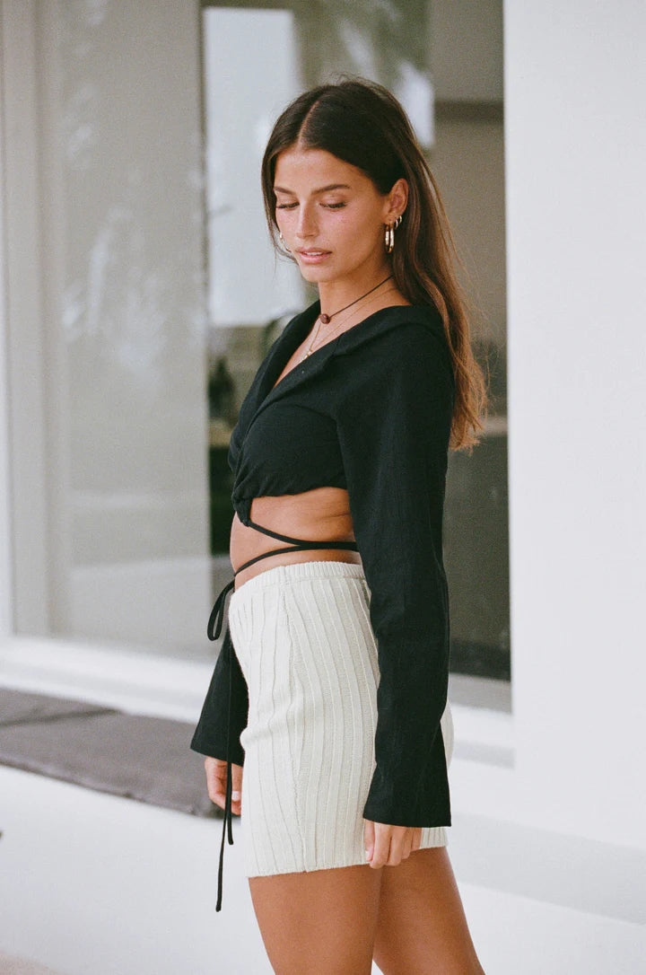 Black Long Sleeves Wrap Crop Top