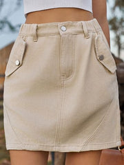 Mini-Jeansrock mit Taschen und Knöpfen