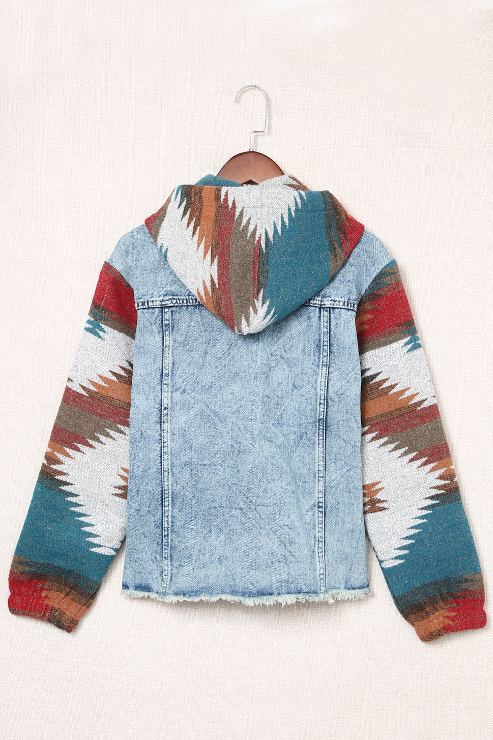 Jeansjacke mit Kapuze und Taschen