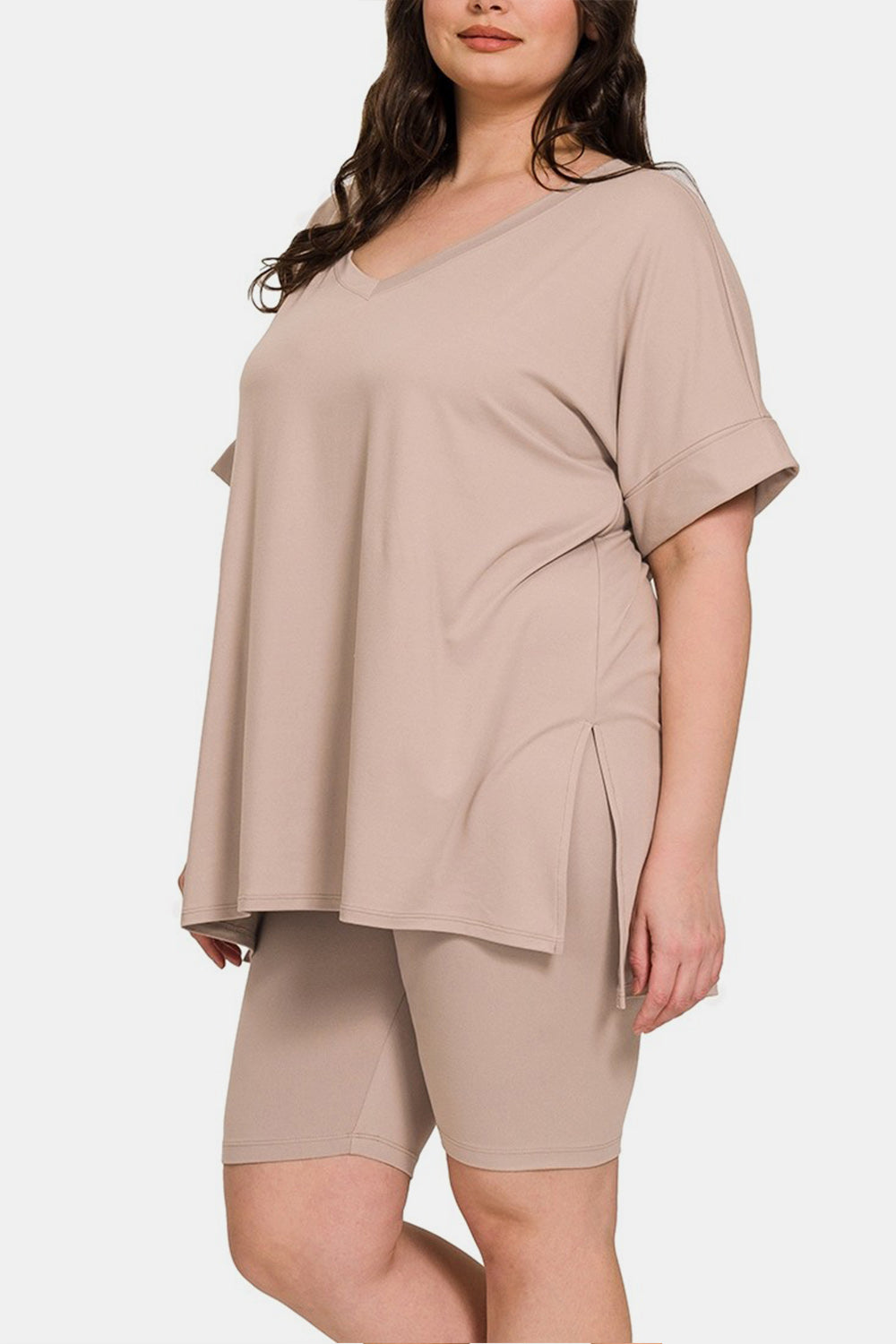 Zenana T-Shirt und Shorts-Set in voller Größe mit V-Ausschnitt und kurzen Ärmeln und Schlitz