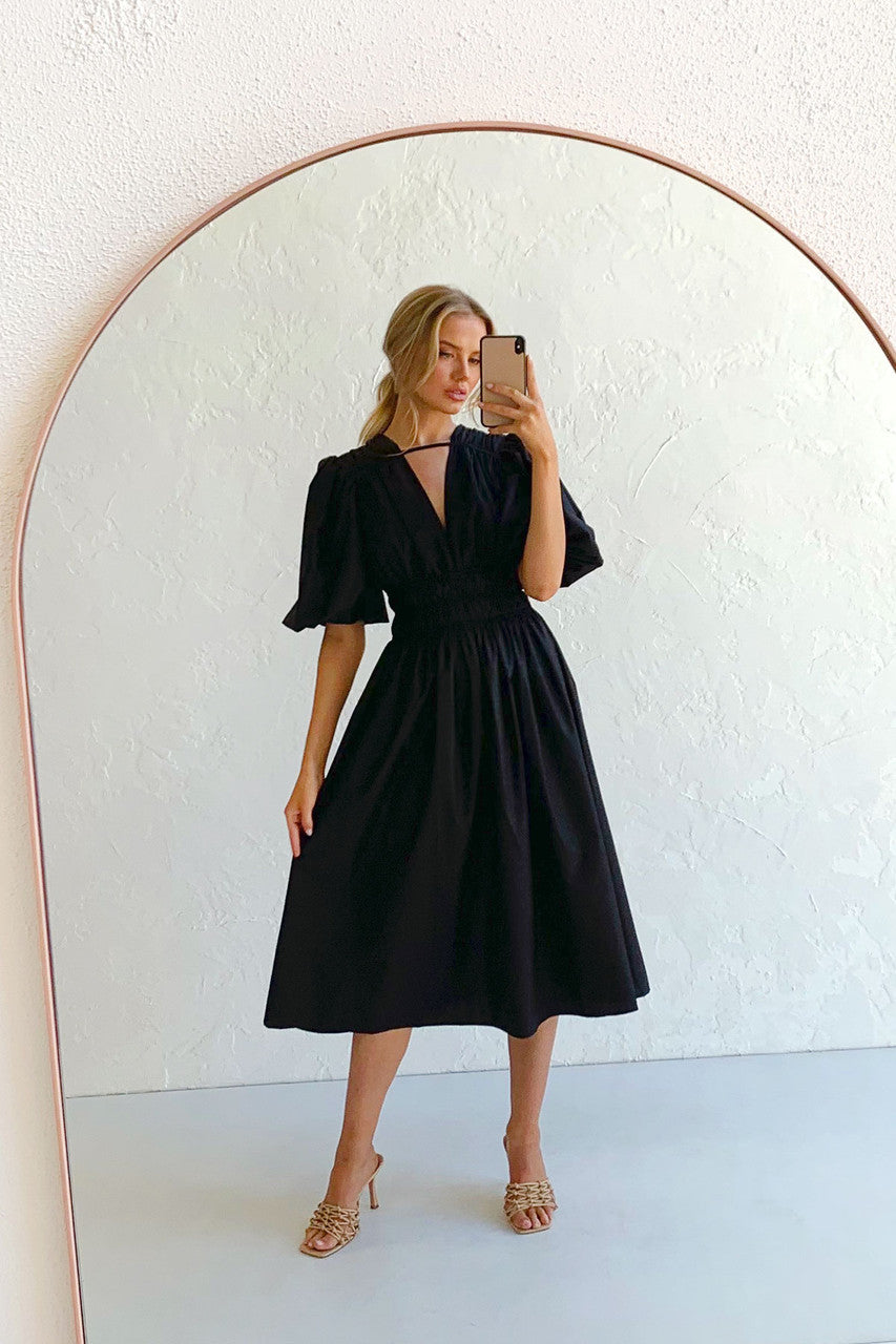 Black Short Sleeves Midi Dress
