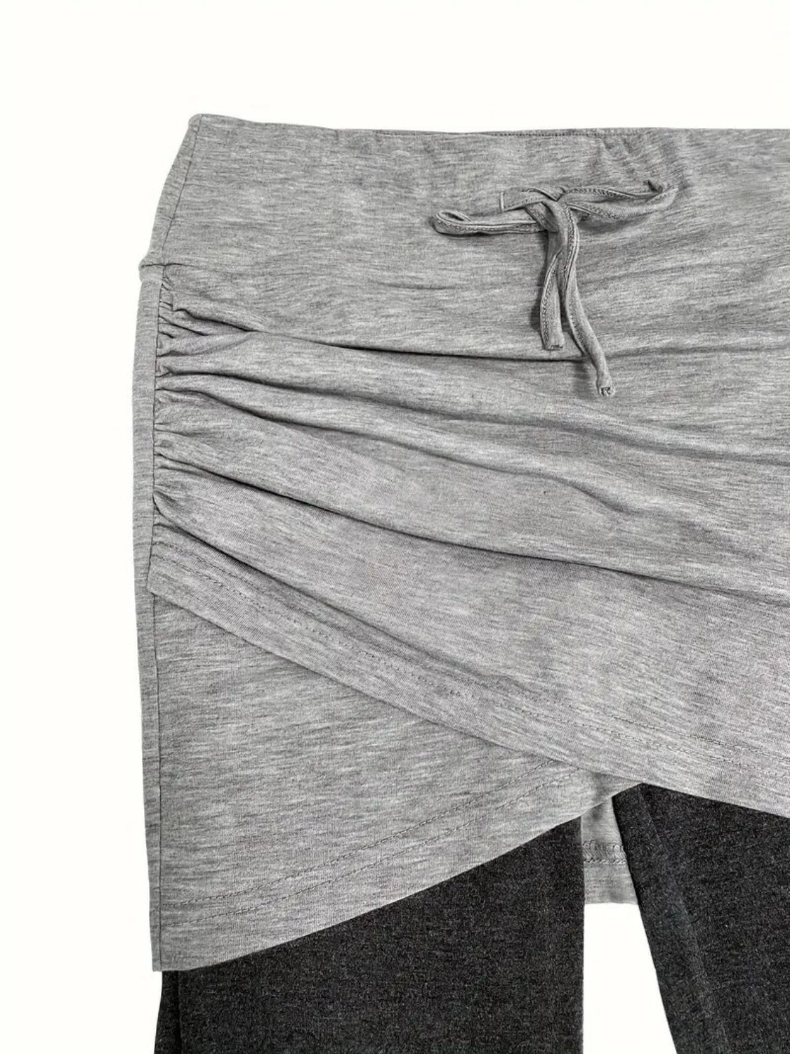 Zweiteilige Active-Leggings mit Kordelzug und gerüschtem Rock