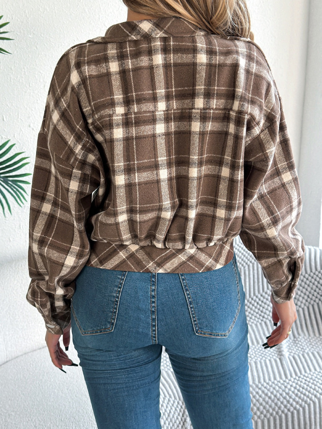 Karierte, langärmlige Jacke mit Knöpfen