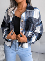 Karierte Jacke mit Kragen und langen Ärmeln