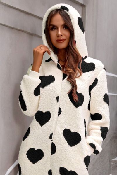Fuzzy Heart Lounge-Overall mit Reißverschluss und Kapuze