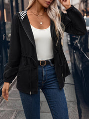 Kapuzenjacke mit Kordelzug, Reißverschluss und Taschen