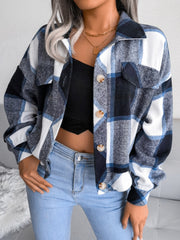 Karierte Jacke mit Kragen und langen Ärmeln