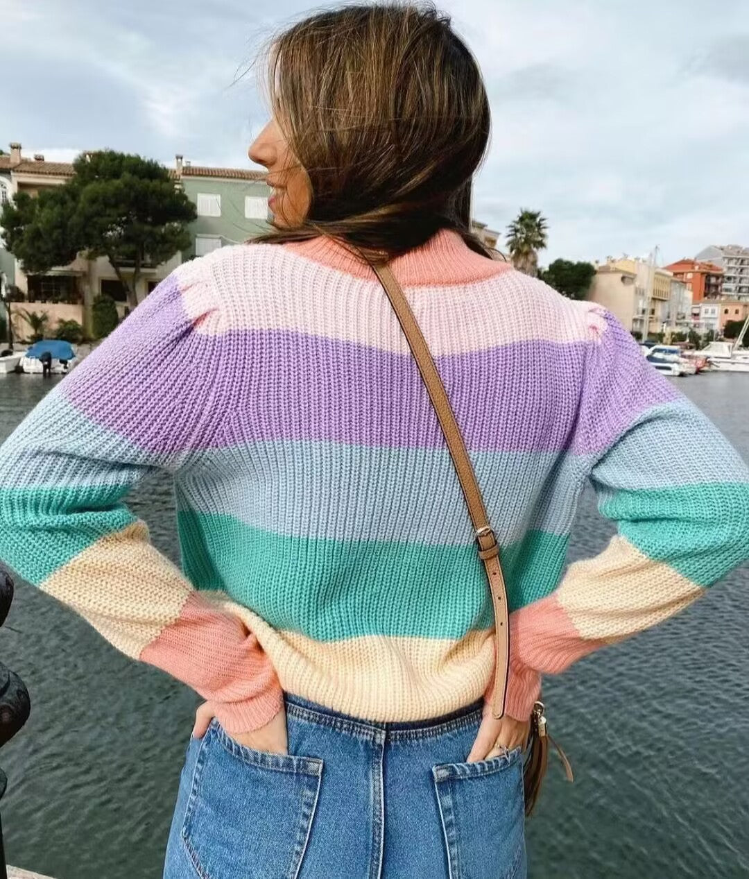 Rosa Strickpullover mit Farbblock-Streifen