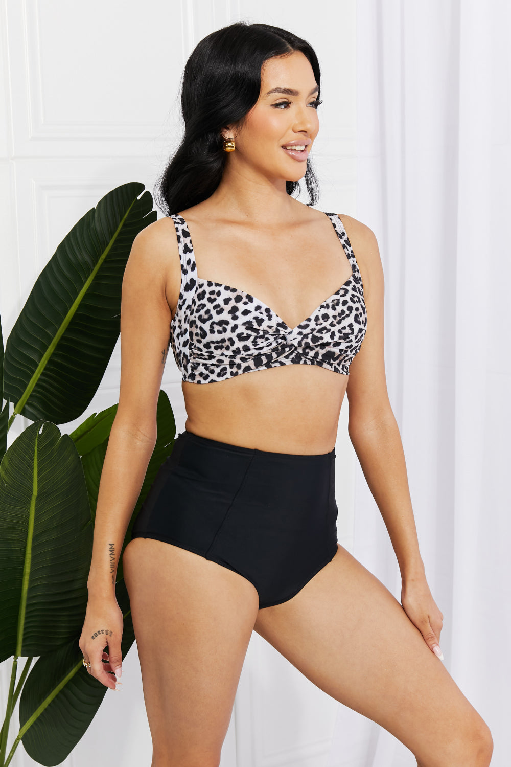 Marina West Swim – Take A Dip Twist – Hochgeschnittener Bikini mit Leopardenmuster