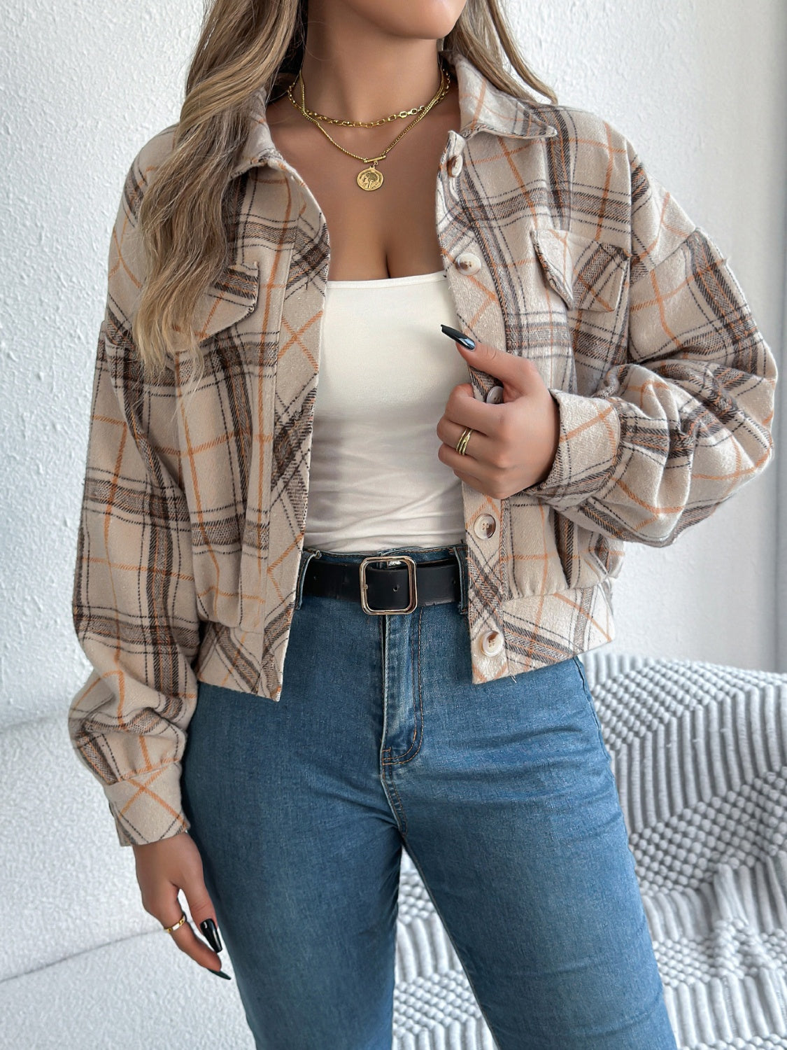 Karierte, langärmlige Jacke mit Knöpfen