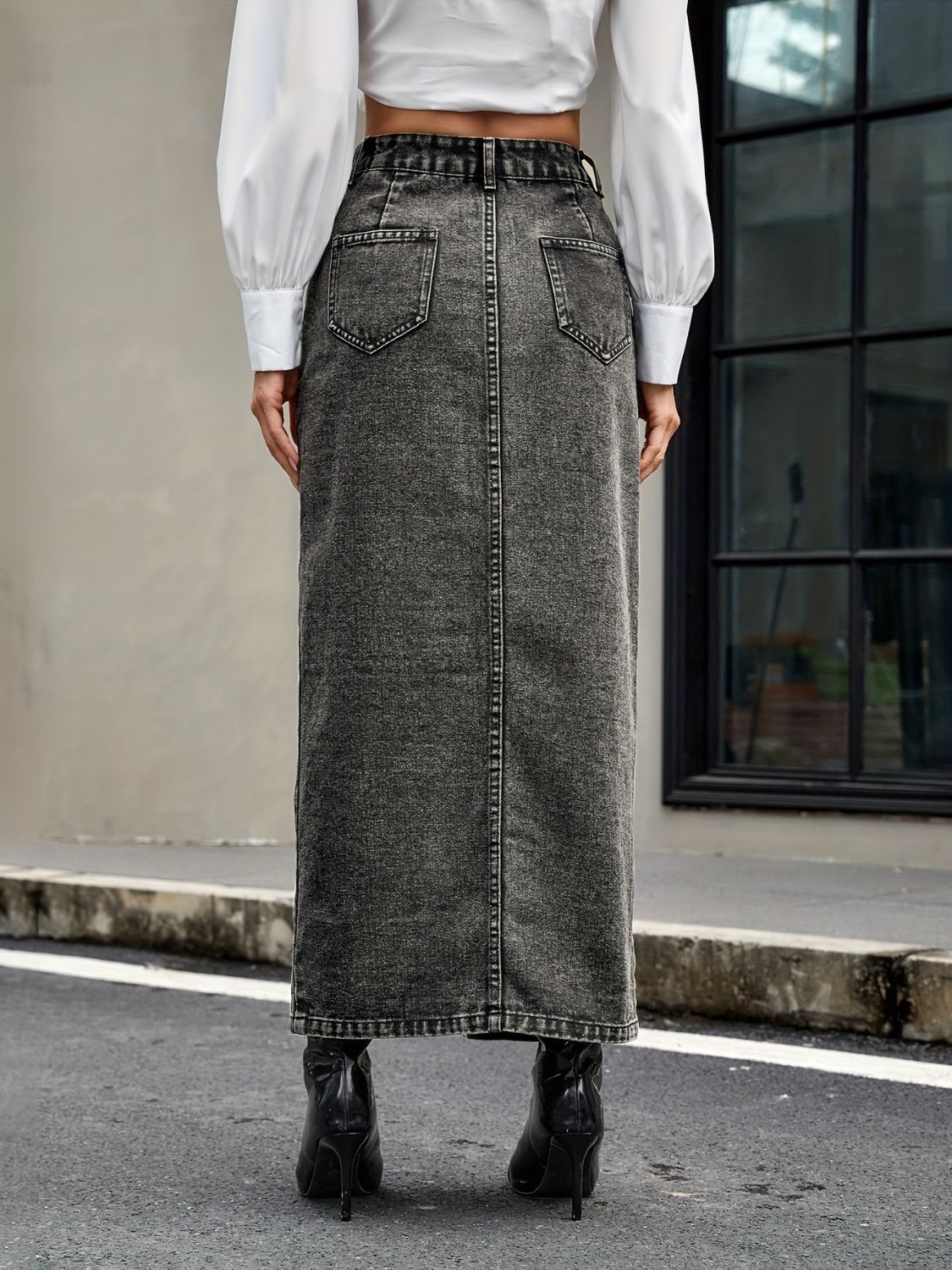 Jeansrock mit Knopfleiste und hohem Bund