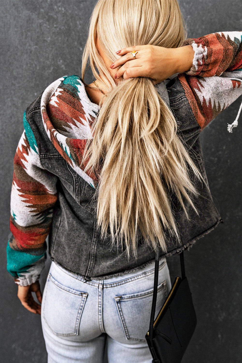 Jeansjacke mit Kapuze und Taschen