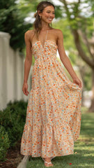 Orangefarbenes Neckholder-Maxikleid mit Blumenmuster