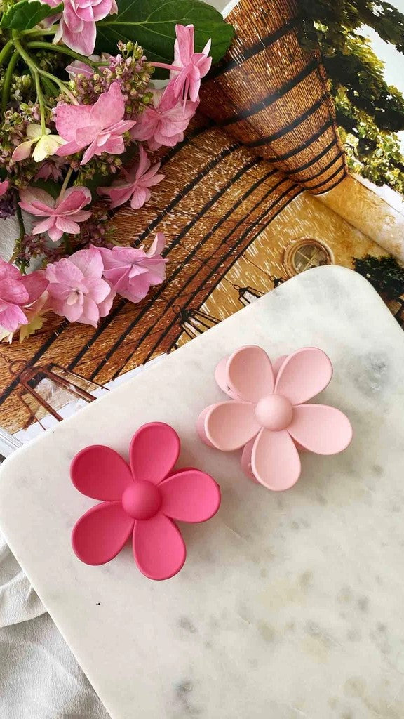 Haarklammer in Fuchsie mit Gänseblümchen-Design