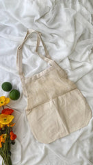Beige Canvas-Tasche mit Mesh-Einsätzen