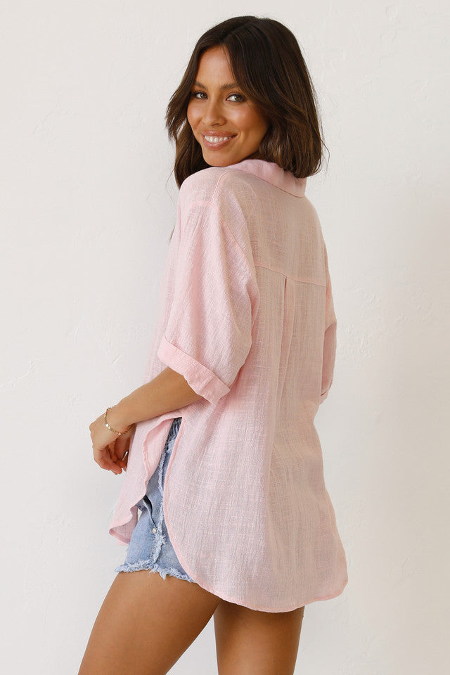 Lässiges Button-Down-Oberteil in Rosa