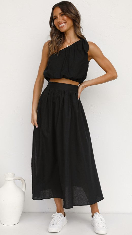 Schwarzes One-Shoulder-Top und Rock-Sets