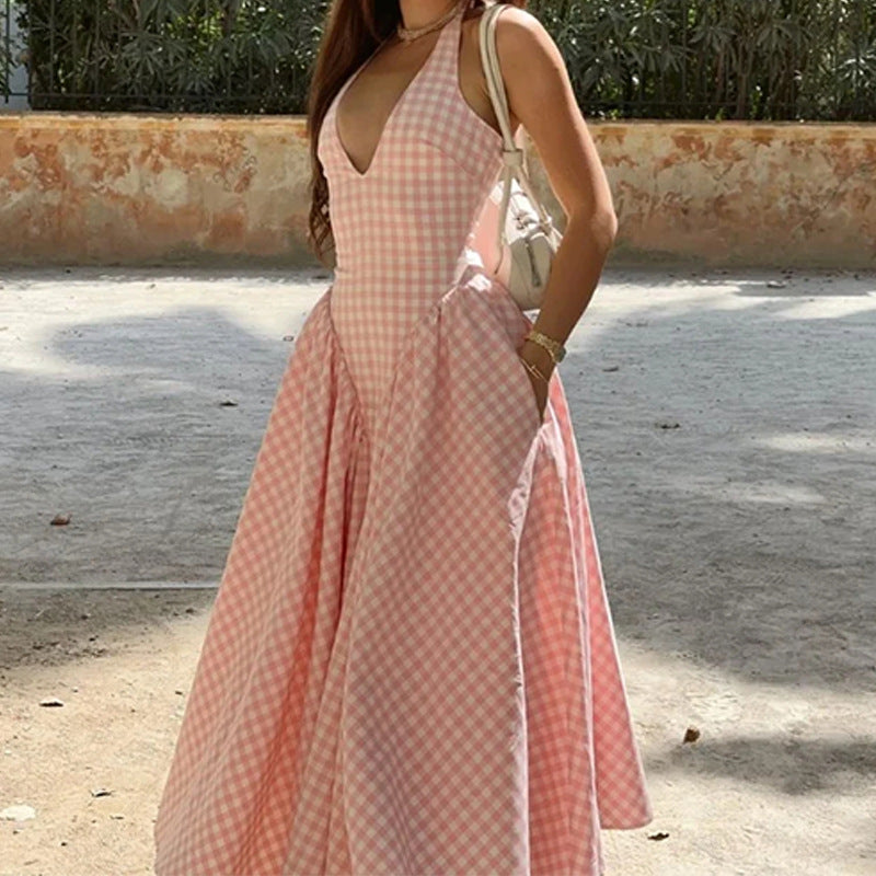 Elegant Halterneck V-Neck Pleated Waist French Dress