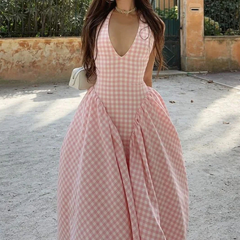 Elegant Halterneck V-Neck Pleated Waist French Dress