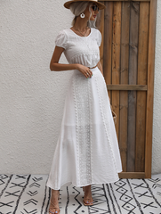 New short-sleeved T-shirt two-piece white skirt