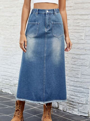 Jeansrock mit Knöpfen und Taschen
