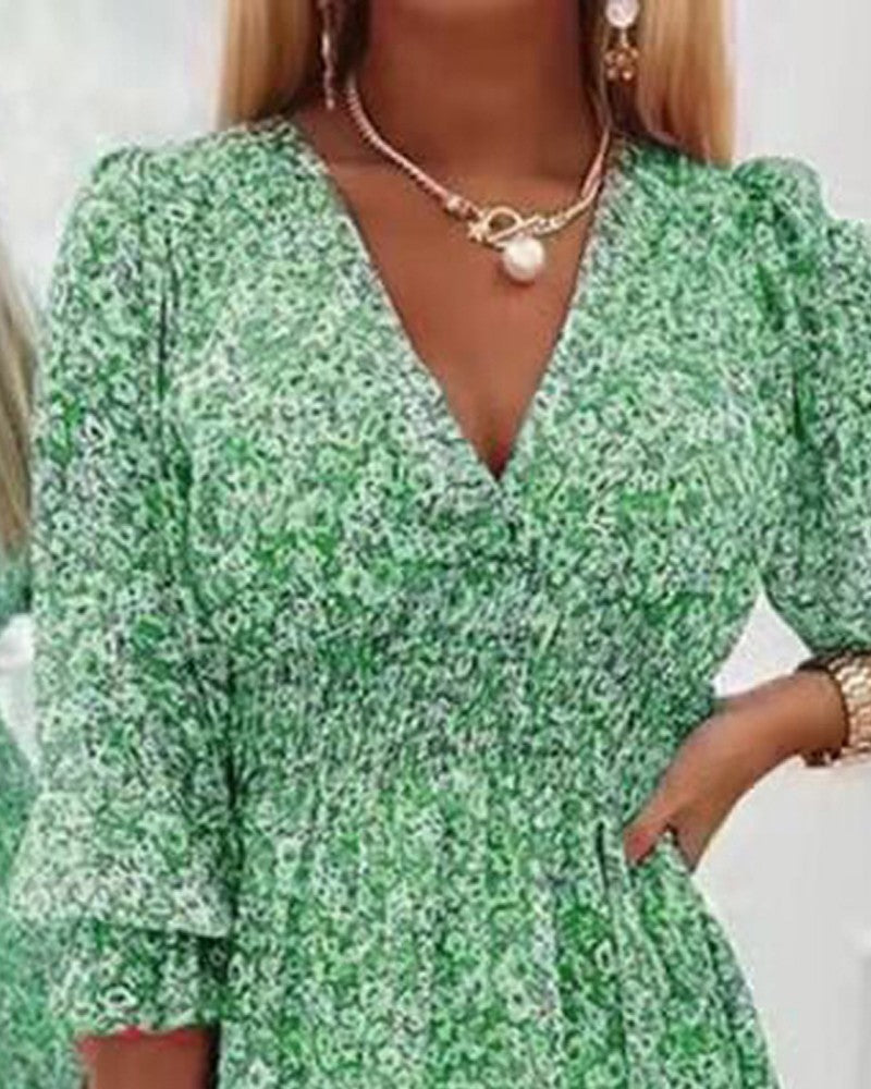 Ditsy Floral Print Puff Sleeve Ruffle Hem Shirred Dress