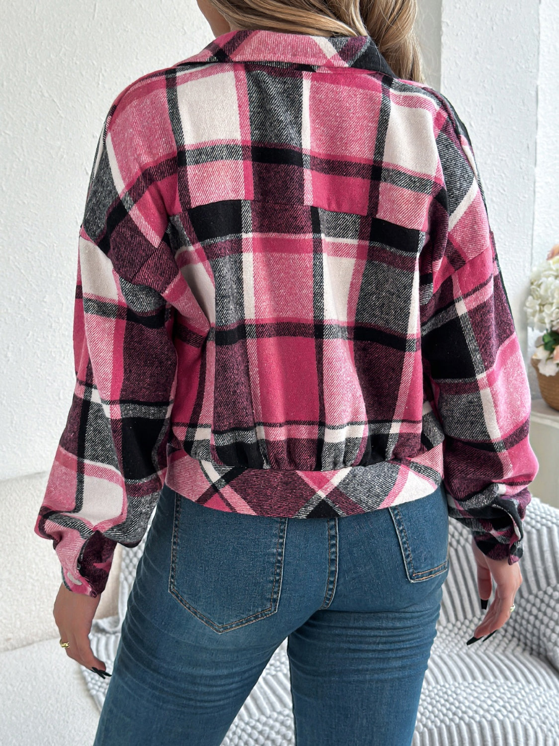 Karierte, langärmlige Jacke mit Knöpfen