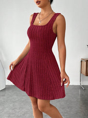 Set aus Kleid mit breiten Trägern und langärmligem Oberteil mit Kapuze
