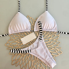 Sexy gestreifter Sling-Bikini 