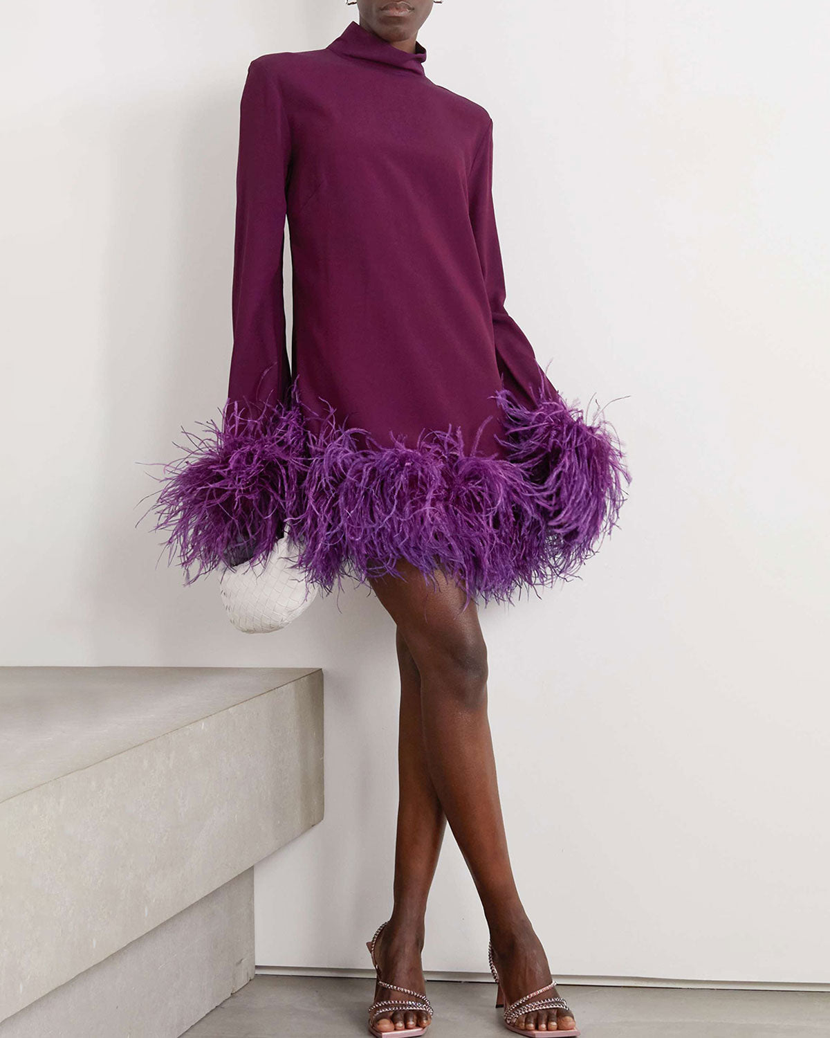 Minikleid aus Crêpe mit Lederbesatz 