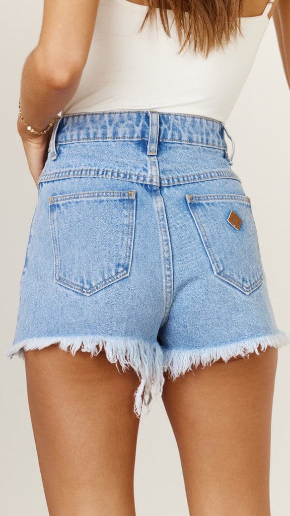 Abrand High Relaxed Short- Esmerelda