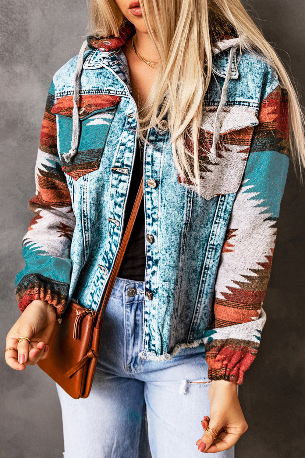 Jeansjacke mit Kapuze und Taschen