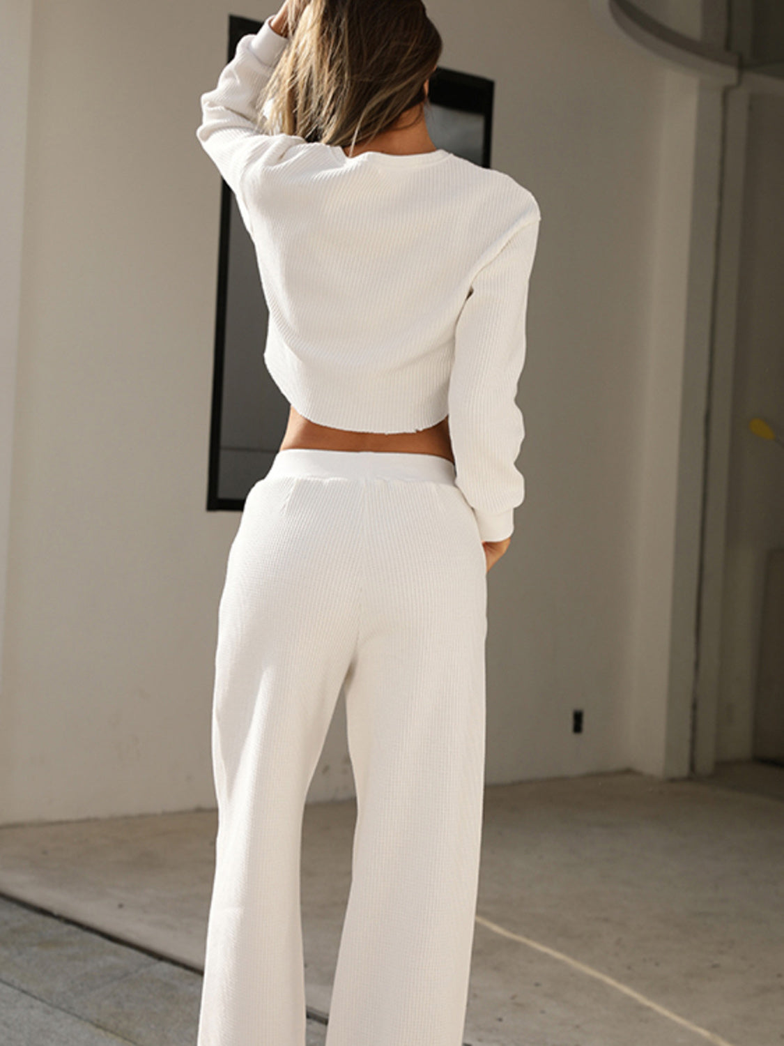 Set aus Oberteil und Hose mit Rundhalsausschnitt und Waffelstrick