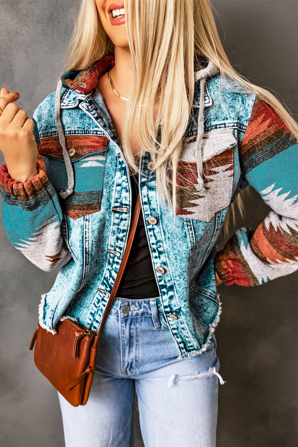 Jeansjacke mit Kapuze und Taschen