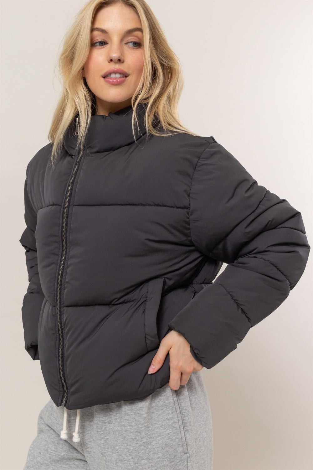 HYFVE Pufferjacke mit gesteppter Rückseite und Kordelzug