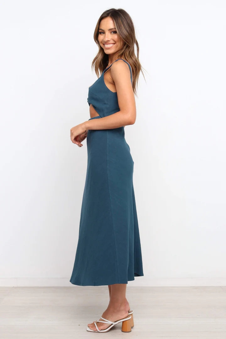 Marineblaues Midikleid mit Cut-outs